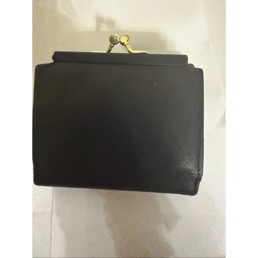 Women's Leather Tri-fold Kisslock Coin Pocket Card Holder Wallet Black OS NWT